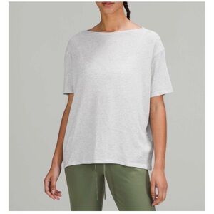 lululemon athletica Light Gray Short Sleeve Tee